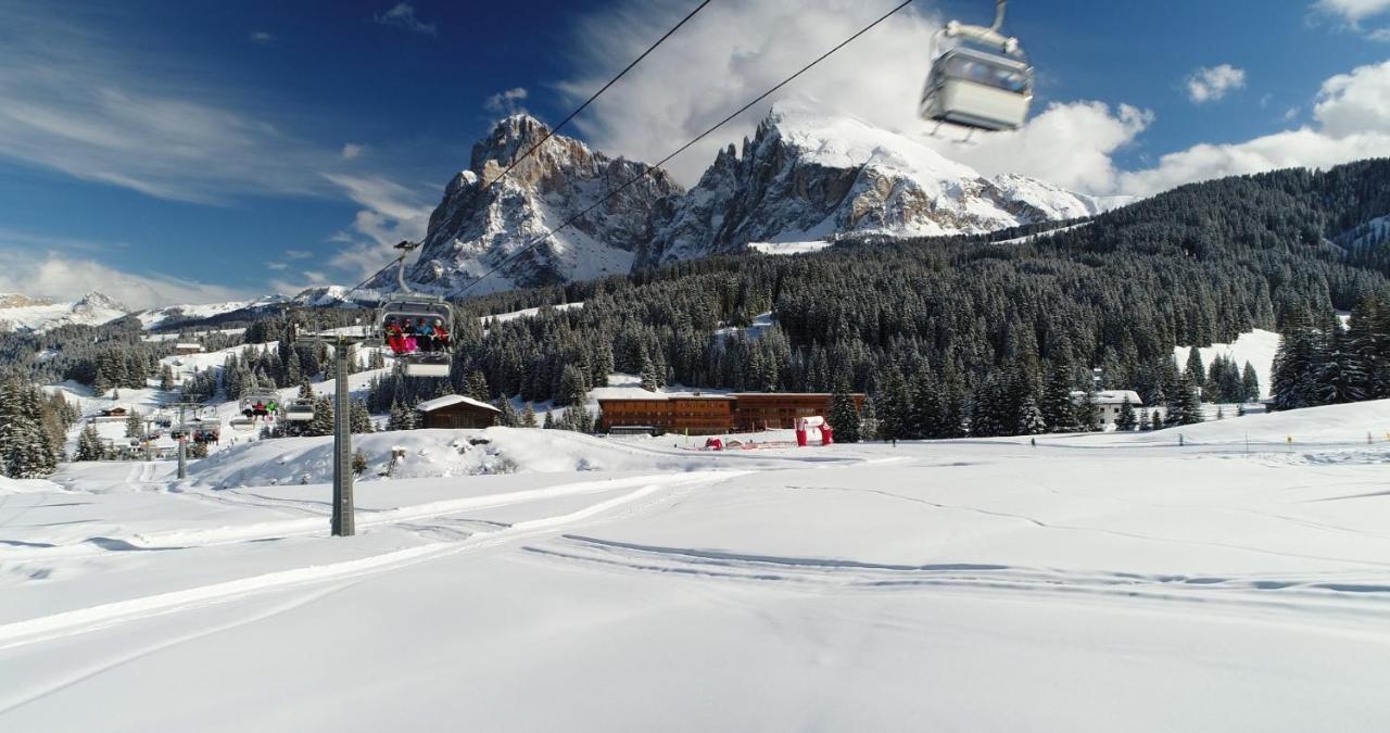 Sporthotel Floralpina Alpe Di Siusi Exterior foto
